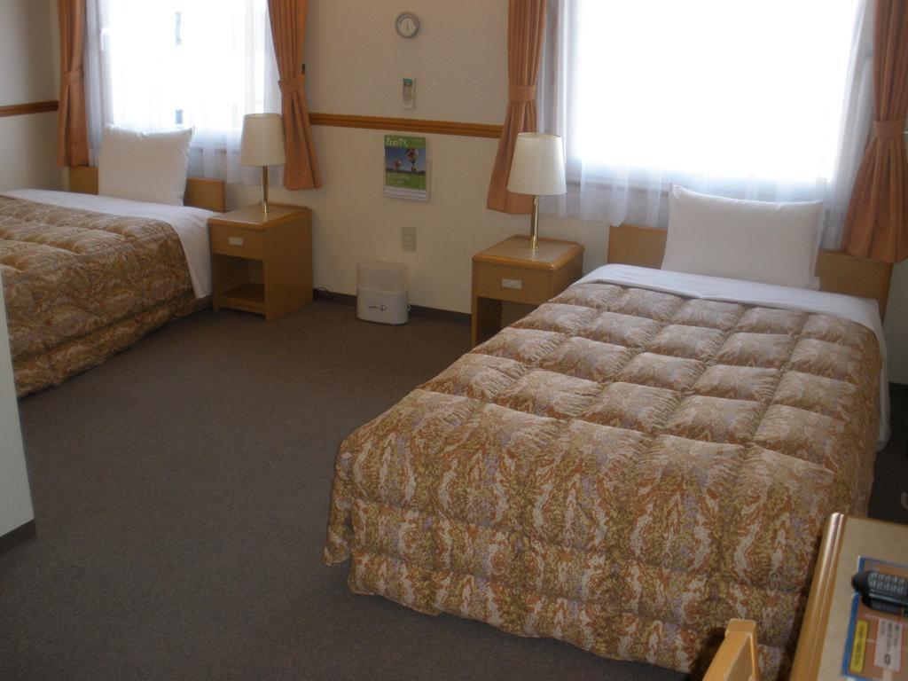 Toyoko Inn Nagoya Owari Ichinomiya Ekimae Exteriör bild
