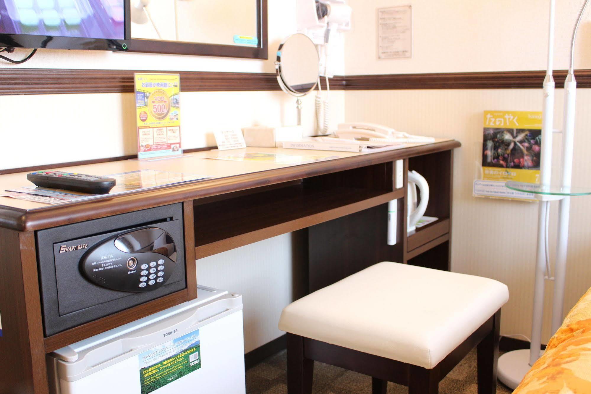 Toyoko Inn Nagoya Owari Ichinomiya Ekimae Exteriör bild